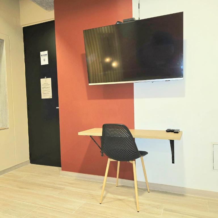Hermoso Apartaestudio Laureles - One-Bedroom Apartment - 8