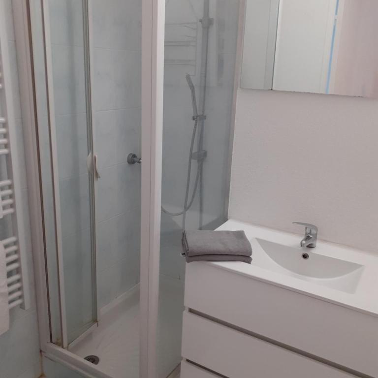 Les Rivages de Rochelongues, T3, piscine, clim, parking - Appartement 3 Chambres - 17