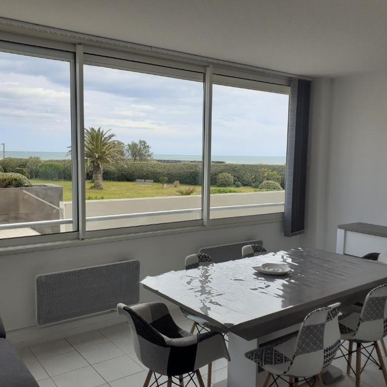 Les Rivages de Rochelongues, T3, piscine, clim, parking - Appartement 3 Chambres - 13
