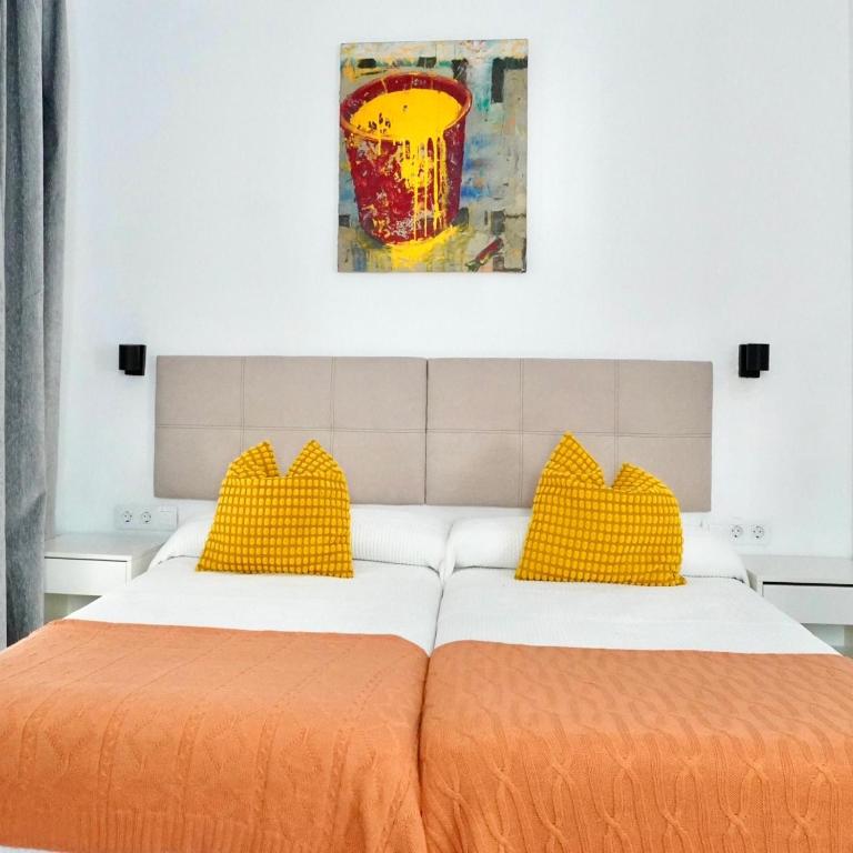 Global Suites Sevilla - Apartment with View and Balcony - 9
