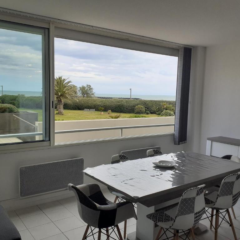 Les Rivages de Rochelongues, T3, piscine, clim, parking - Appartement 3 Chambres - 22