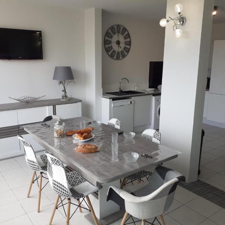 Les Rivages de Rochelongues, T3, piscine, clim, parking - Appartement 3 Chambres - 20