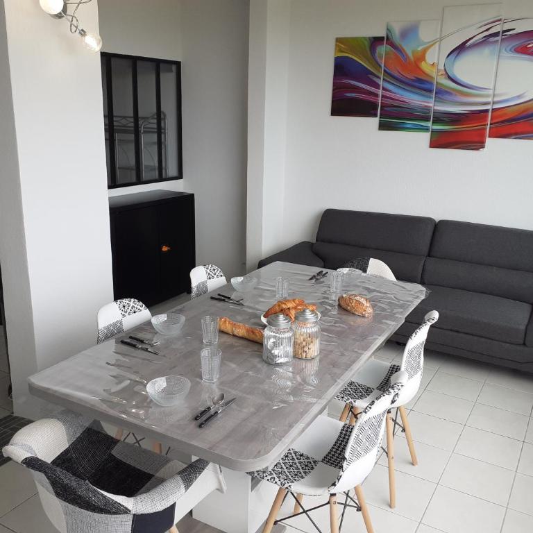 Les Rivages de Rochelongues, T3, piscine, clim, parking - Appartement 3 Chambres - 21