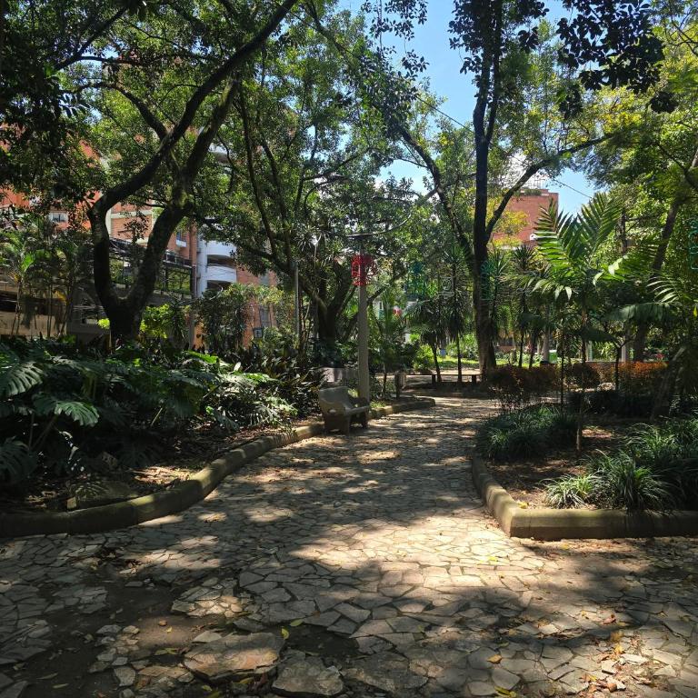 Hermoso Apartaestudio Laureles - One-Bedroom Apartment - 31