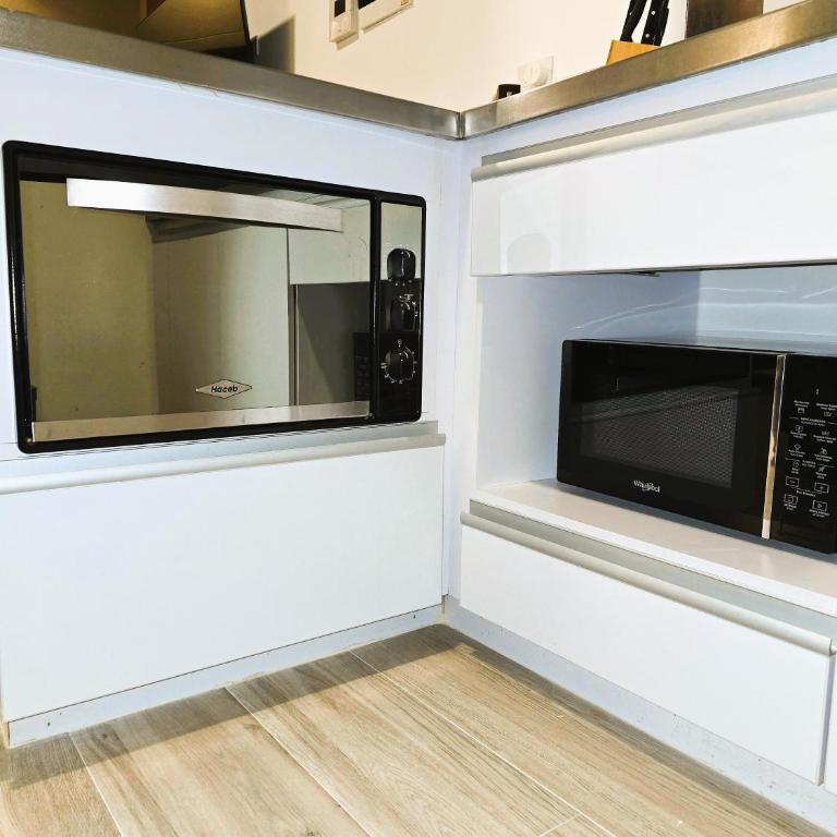 Hermoso Apartaestudio Laureles - One-Bedroom Apartment - 14