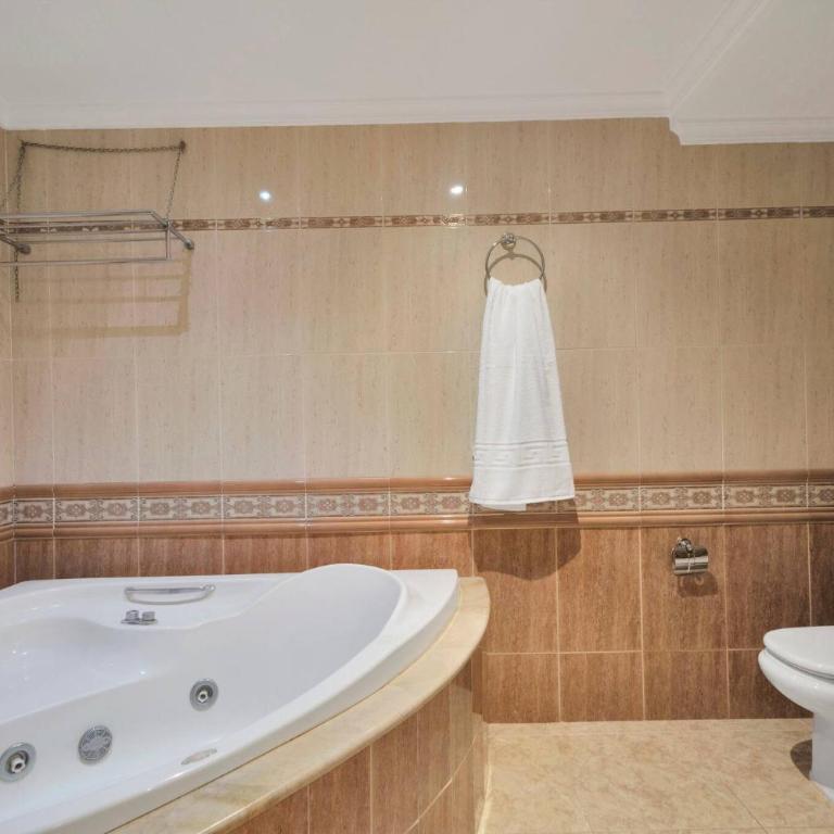 Apartamento con jacuzzi y parking en San Pedro - DEL VALLE 72 2 - Apartamento de 3 dormitorios - 4