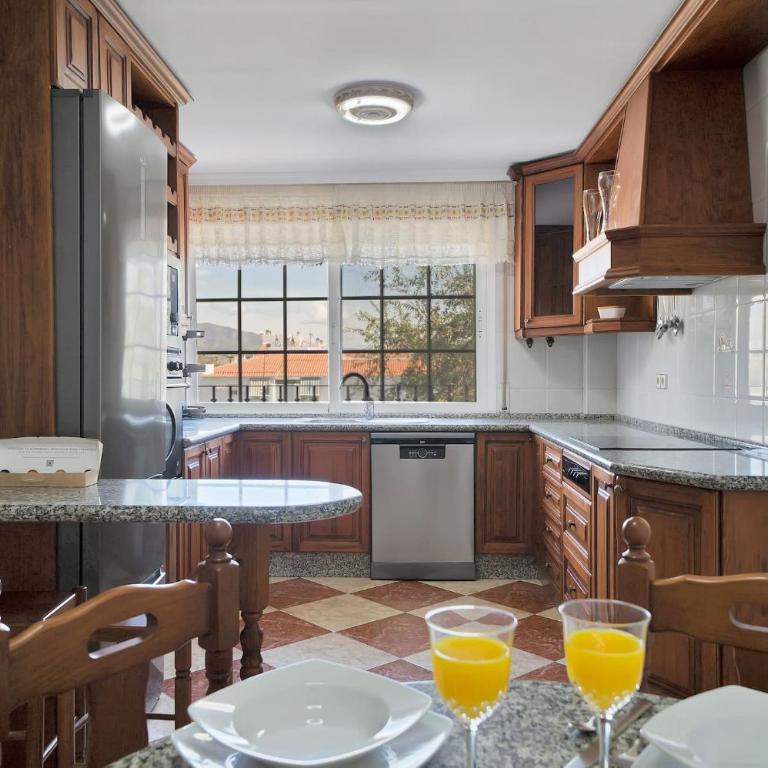 Apartamento con jacuzzi y parking en San Pedro - DEL VALLE 72 2 - Apartamento de 3 dormitorios - 28