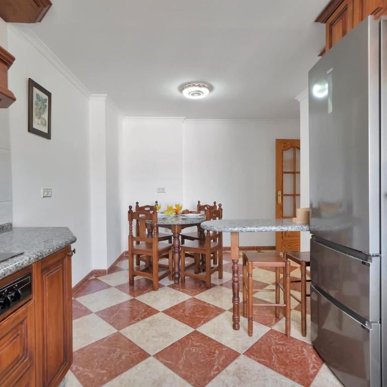 Apartamento con jacuzzi y parking en San Pedro - DEL VALLE 72 2 - Apartamento de 3 dormitorios - 35