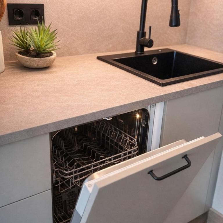 Bajo junto a la playa con jardín privado - Apartamento de 2 dormitorios con terraza y vistas al mar - 11