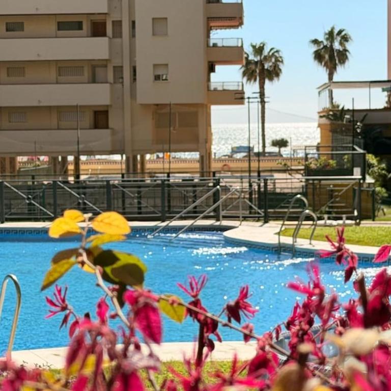 Bajo junto a la playa con jardín privado - Apartamento de 2 dormitorios con terraza y vistas al mar - 13