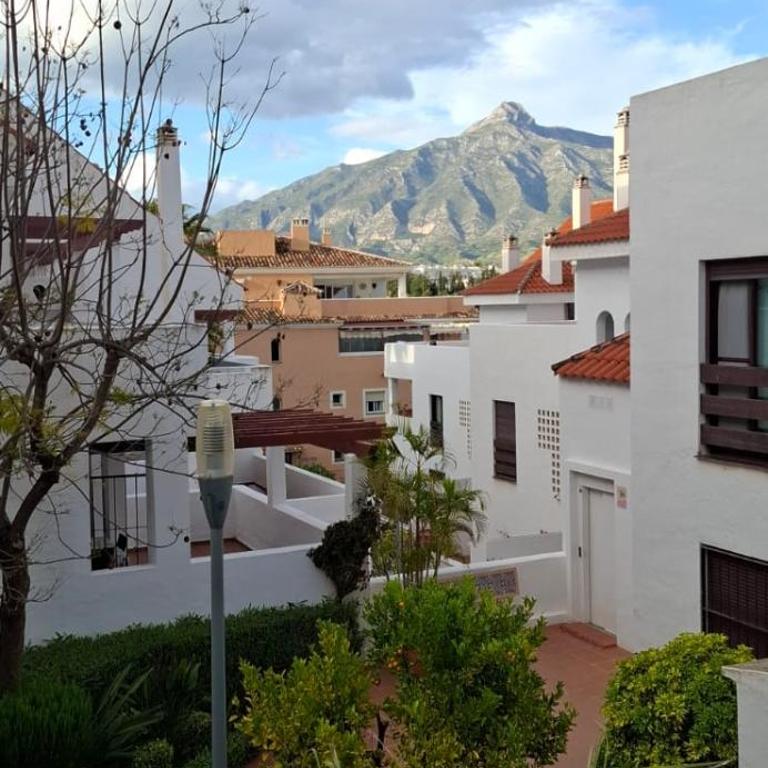 "Mountain View" 2 Bedroom Apartment with Pools Parking - Apartamento de 2 dormitorios - 9