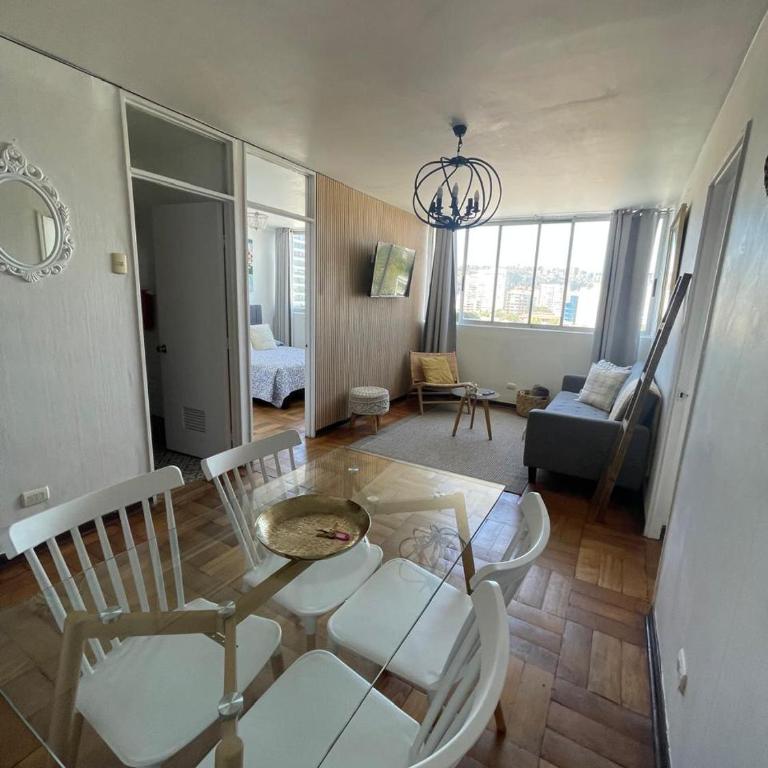 Hermoso Departamento cercano Playa, Mall, Casino - Two-Bedroom Apartment - 9