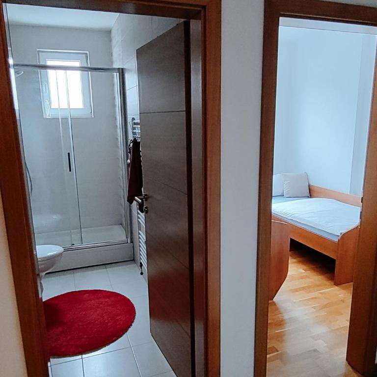 Ella - Apartment with Balcony - 17