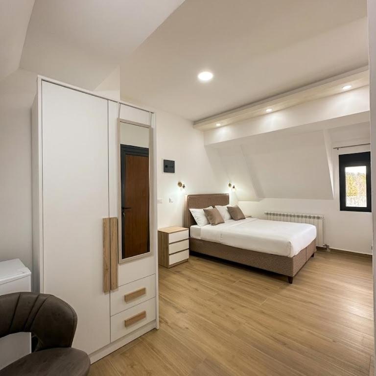 Srebrna Jela - Deluxe Triple Room - 5