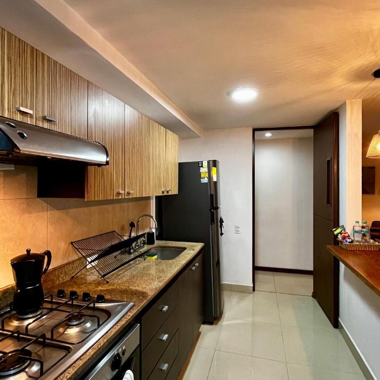 Apartamento Completo Poblado - Ubicacion Central con Parqueadero - Apartamento de 2 dormitorios - 42
