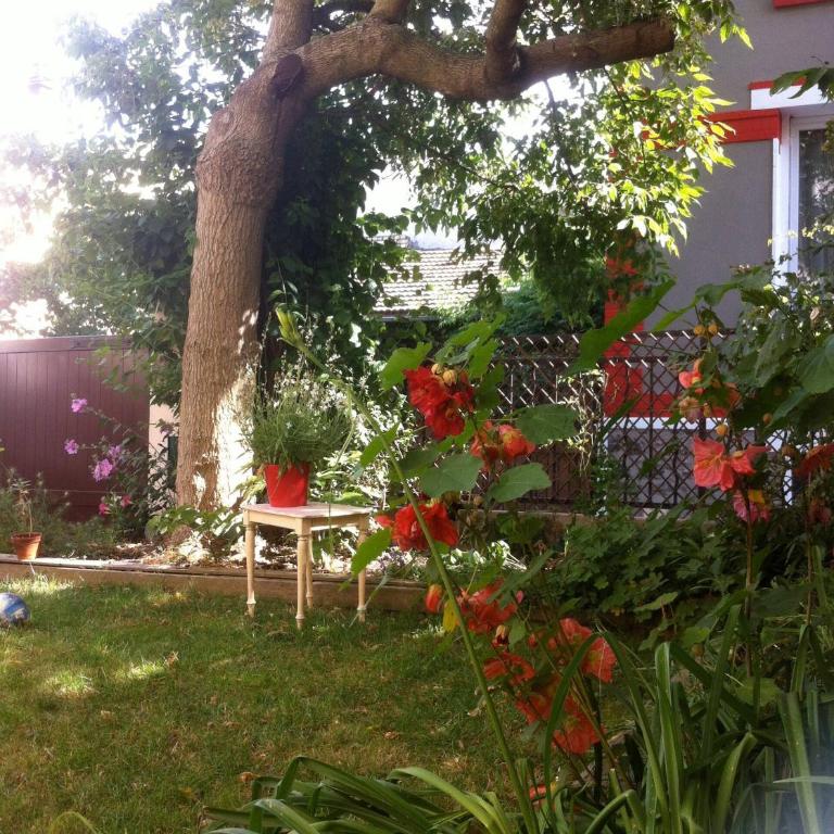 Grande maison 4 chambres, jardin, 3km Paris, proche transports et commerces - Four-Bedroom House - 10