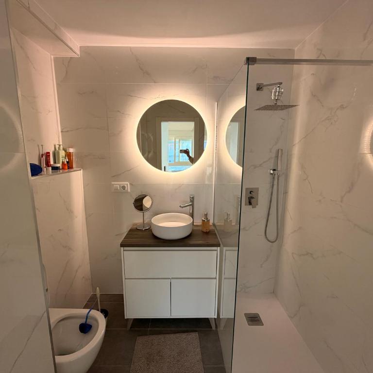 CASA ESTILO NÓRDICO CON VISTAS AL MAR (1ªLINEA) - Apartamento de 2 dormitorios con terraza y vistas al mar - 6