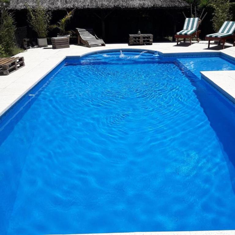 Habitación para 6 pax a 10 min del aeropuerto de Ezeiza con Piscina y Estacionamiento gratis - Habitación Doble con baño compartido - 13