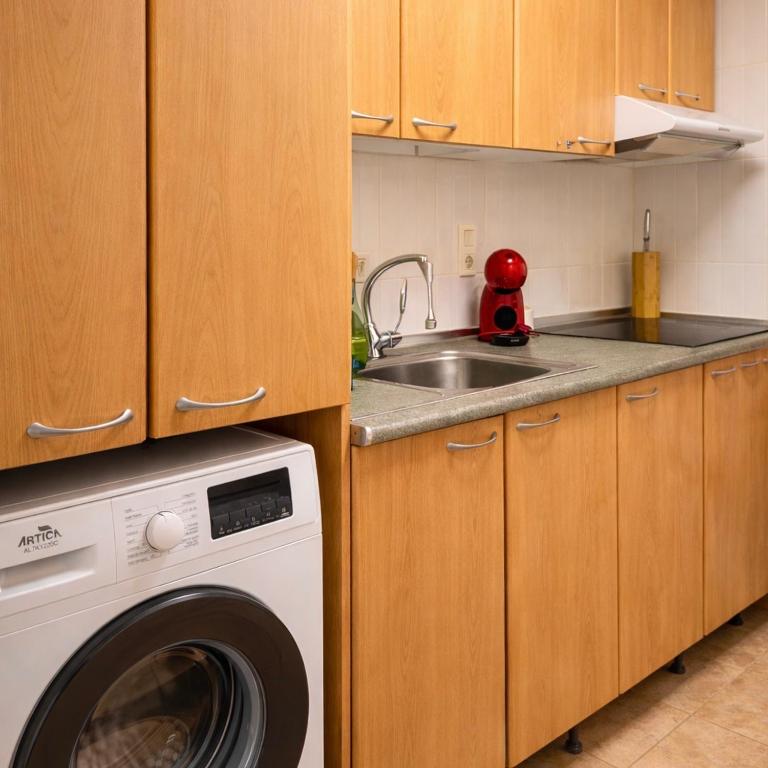 Apartamento para 6 a 5 min Port Aventura en Hotel Festival Village - Apartamento de 2 dormitorios - 14