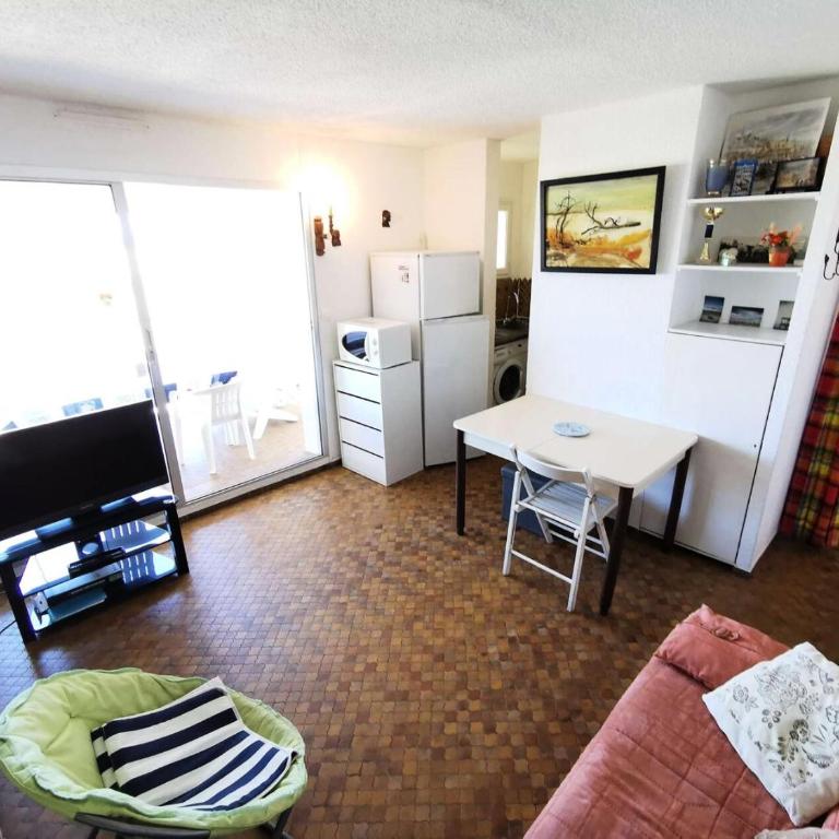 Résidence Les Aigues Marines - Confortable appartement trois pièces face à la mer pour 6 personnes à Port Leucate. Réf: 1AM_256 MAE-6354 - Appartement - 12
