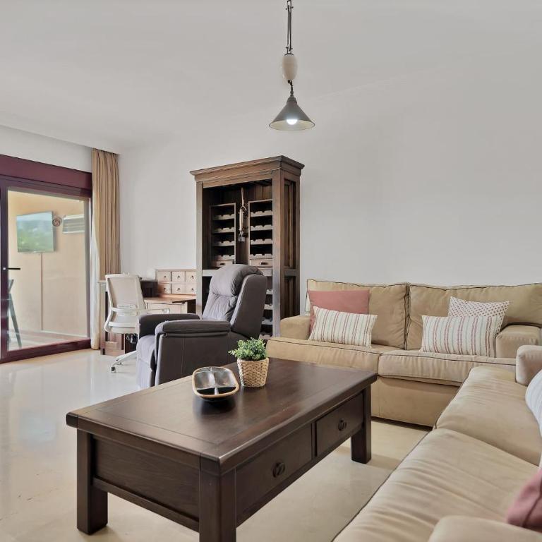 Lujoso adosado frente al mar con piscina y jardín - RIVIERA ANDALUZA 3 - Casa de 3 dormitorios - 22
