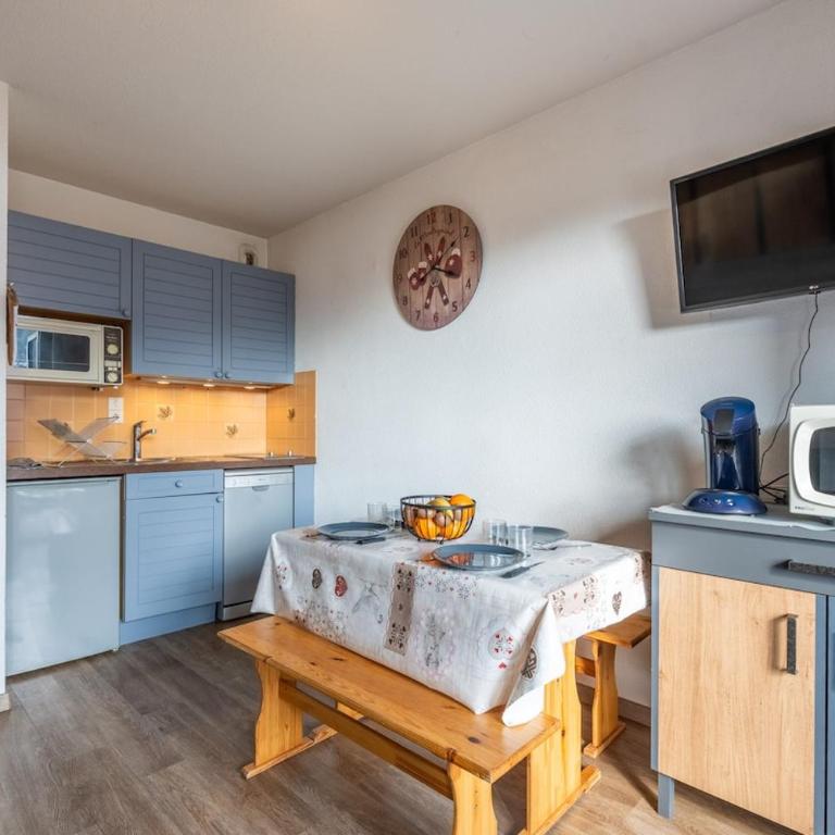 Studio avec Balcon - Vue Montagne - Proche centre - One-Bedroom Apartment - 6
