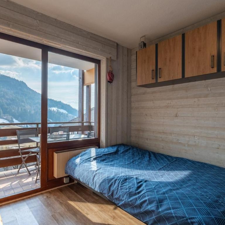 Studio avec Balcon - Vue Montagne - Proche centre - One-Bedroom Apartment - 12