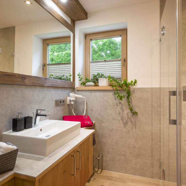 Landhaus BergMoment - adults only - Deluxe Apartment - 8
