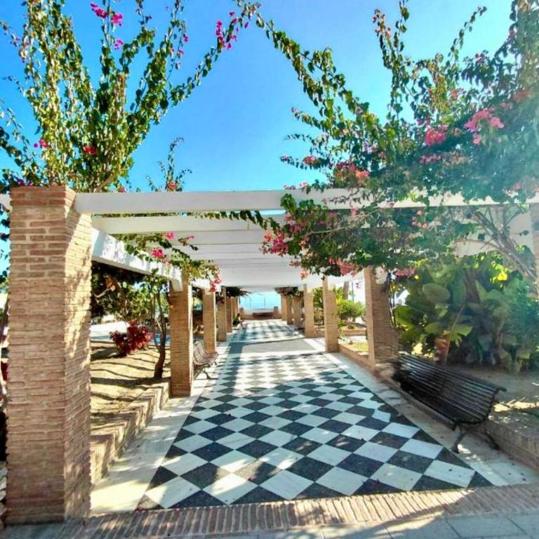 Piso Luminoso a un paso del mar en Nerja - Apartamento 1 dormitorio con vistas al mar y terraza - 25