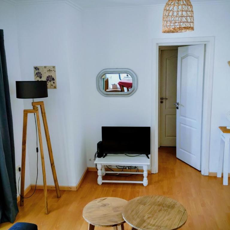 MoraSuite, dpto de categoría, céntrico, con ascensor, balcón y vistas a las sierras - One-Bedroom Apartment - 5