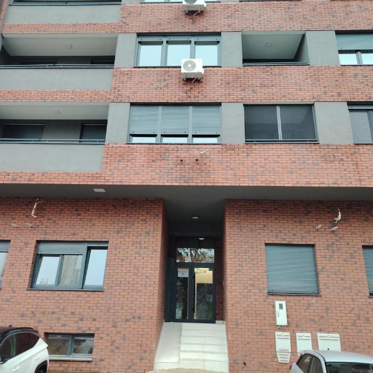 Apartman Satelit - One-Bedroom Apartment - 4
