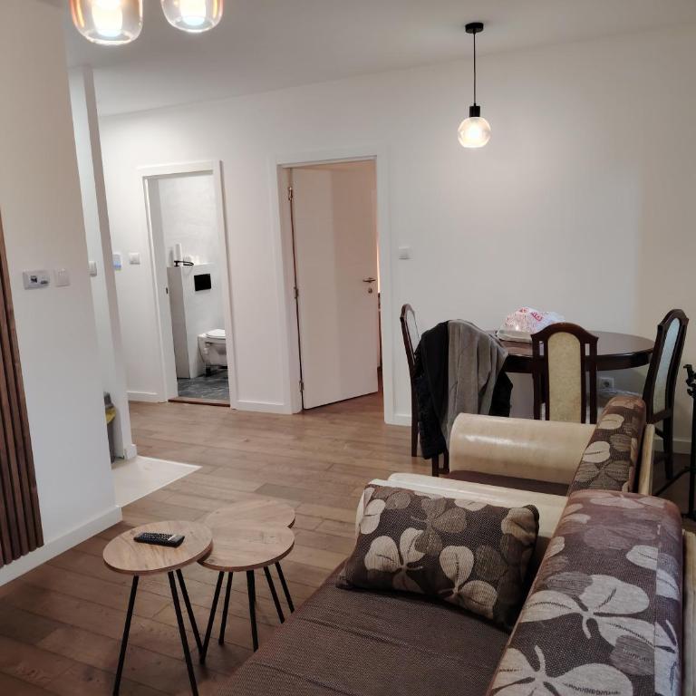 Apartman Satelit - One-Bedroom Apartment - 9
