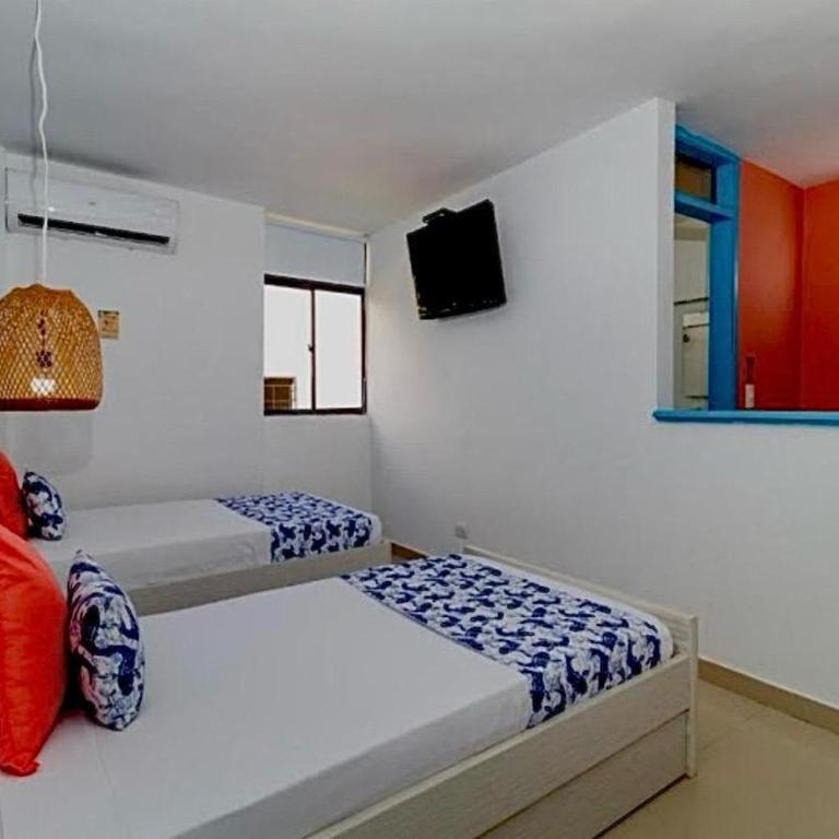TAMA Hotel Santa Marta - Superior Queen Room - 2