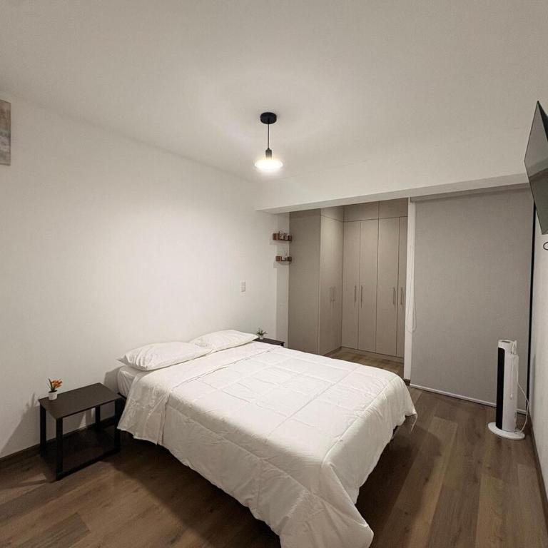Departamento en Miraflores - Two-Bedroom Apartment - 4