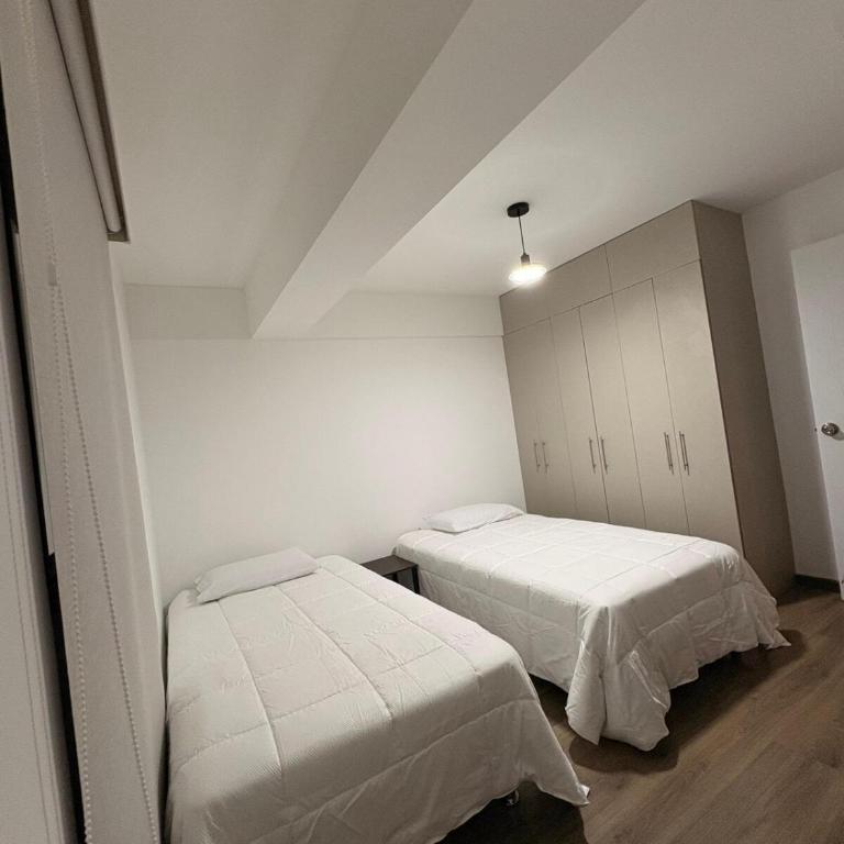 Departamento en Miraflores - Two-Bedroom Apartment - 8