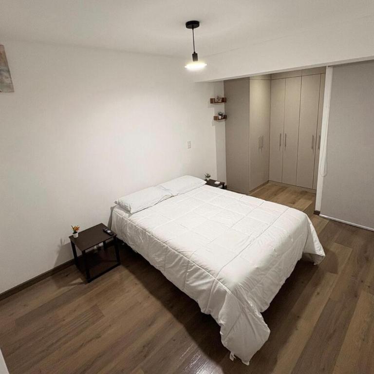 Departamento en Miraflores - Two-Bedroom Apartment - 9