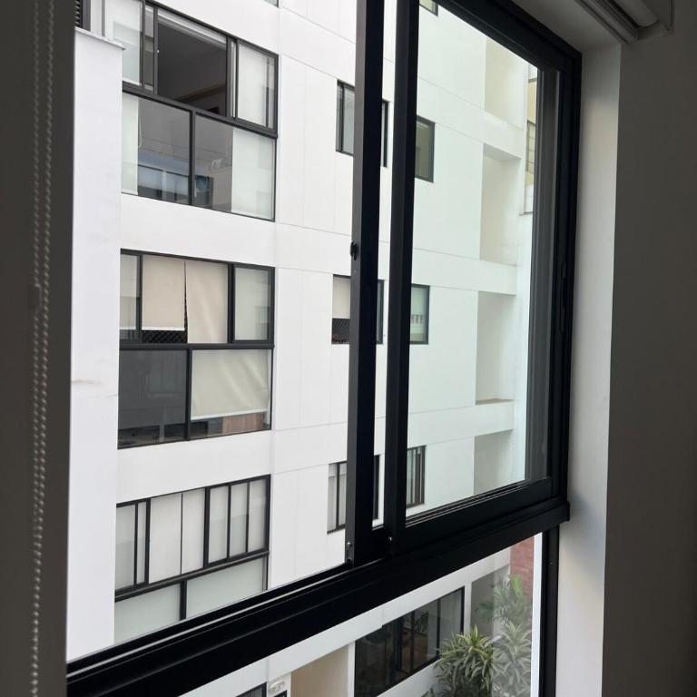 Departamento en Miraflores - Two-Bedroom Apartment - 16