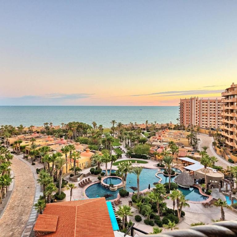 Bella Sirena Resort Stellar View C601 - Apartamento - 9