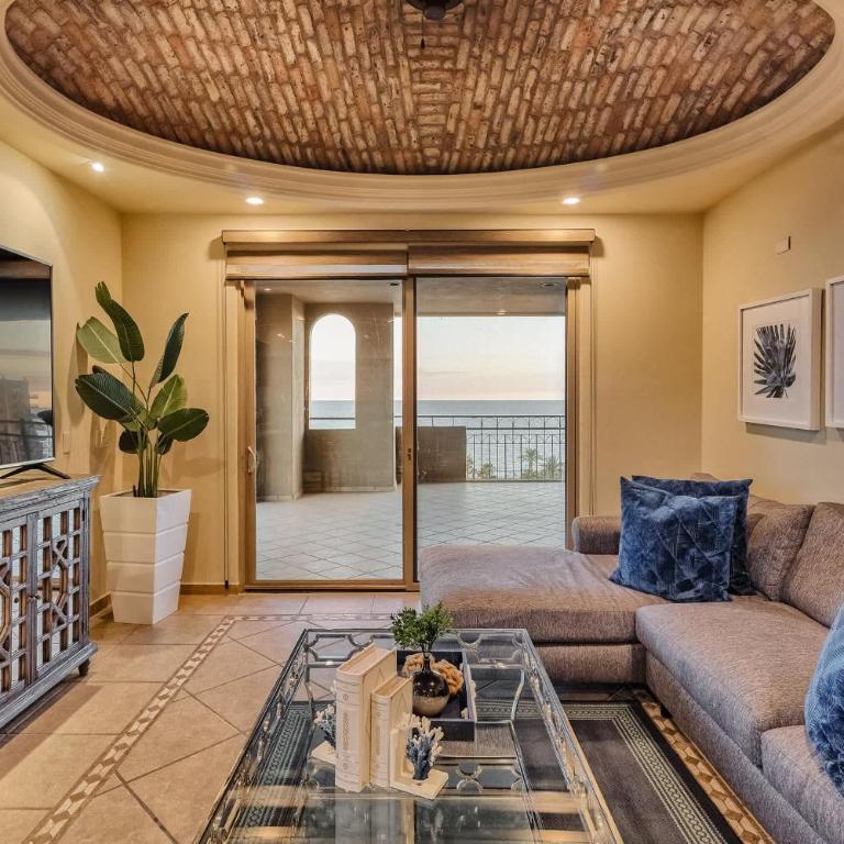 Bella Sirena Resort Stellar View C601 - Apartamento - 12