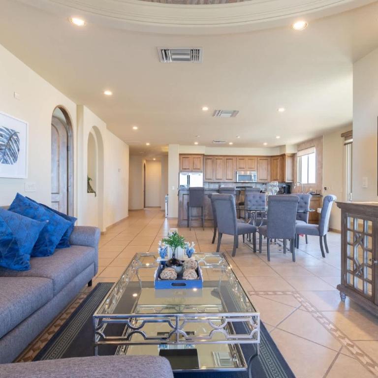 Bella Sirena Resort Stellar View C601 - Apartamento - 15