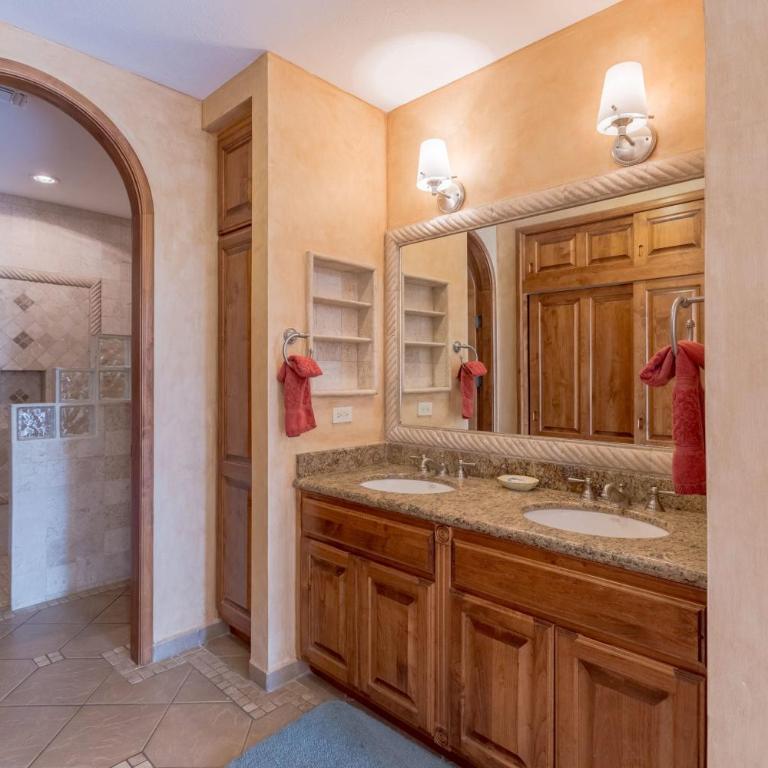 Fun Sandy Beach Condo B204 at Casa Blanca - Apartamento - 10