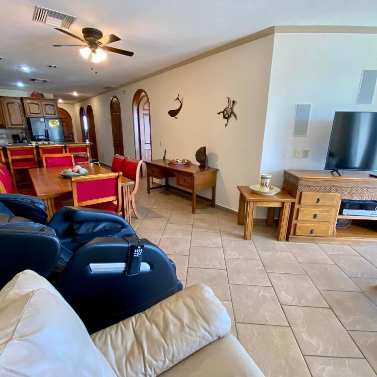 Fun Sandy Beach Condo B204 at Casa Blanca - Apartamento - 36