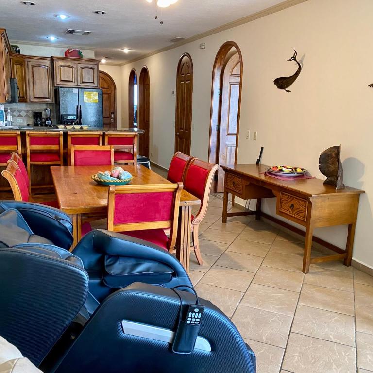 Fun Sandy Beach Condo B204 at Casa Blanca - Apartamento - 37
