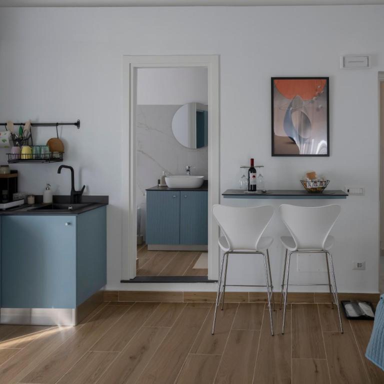 Umbrella Street Home - One-Bedroom Apartment - 9