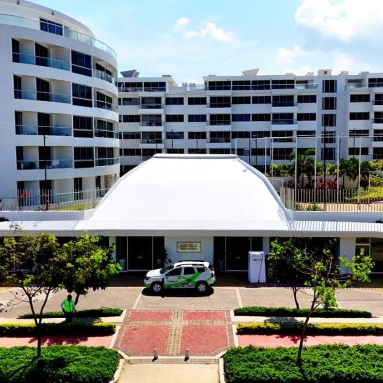 Apartamento moderno en SERENA DEL MAR - Two-Bedroom Apartment - 6