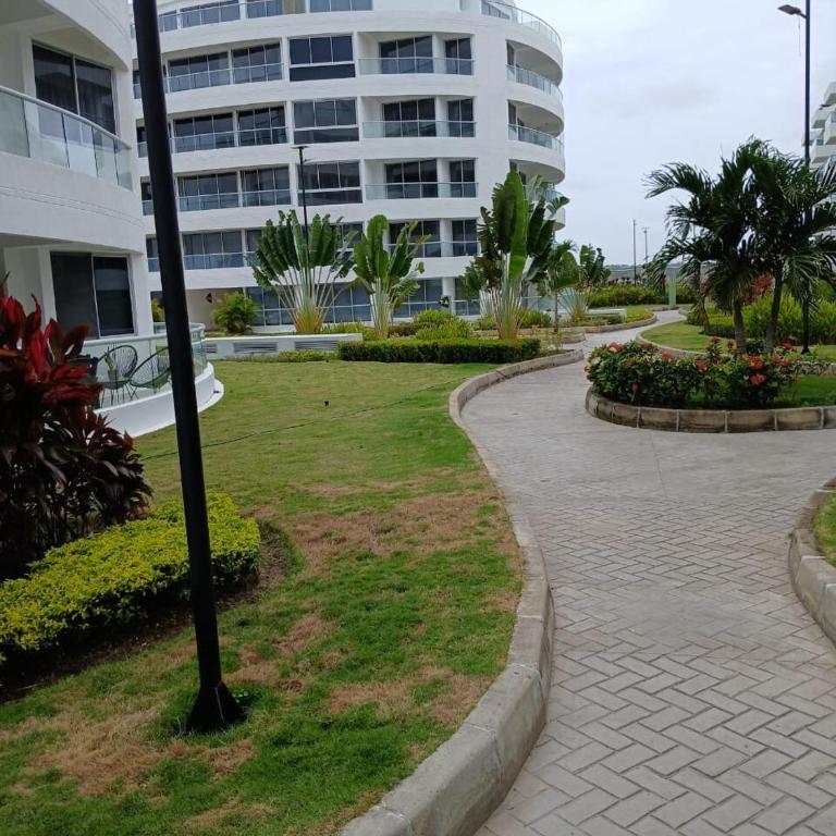 Apartamento moderno en SERENA DEL MAR - Two-Bedroom Apartment - 12