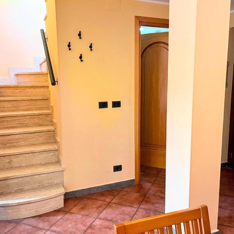 Roman Base near Marco Simone - Casa Vacanze con 3 Camere da Letto - 18