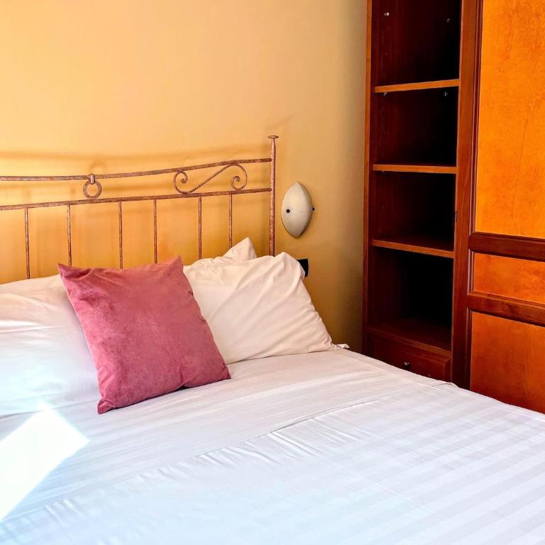 Roman Base near Marco Simone - Casa Vacanze con 3 Camere da Letto - 19
