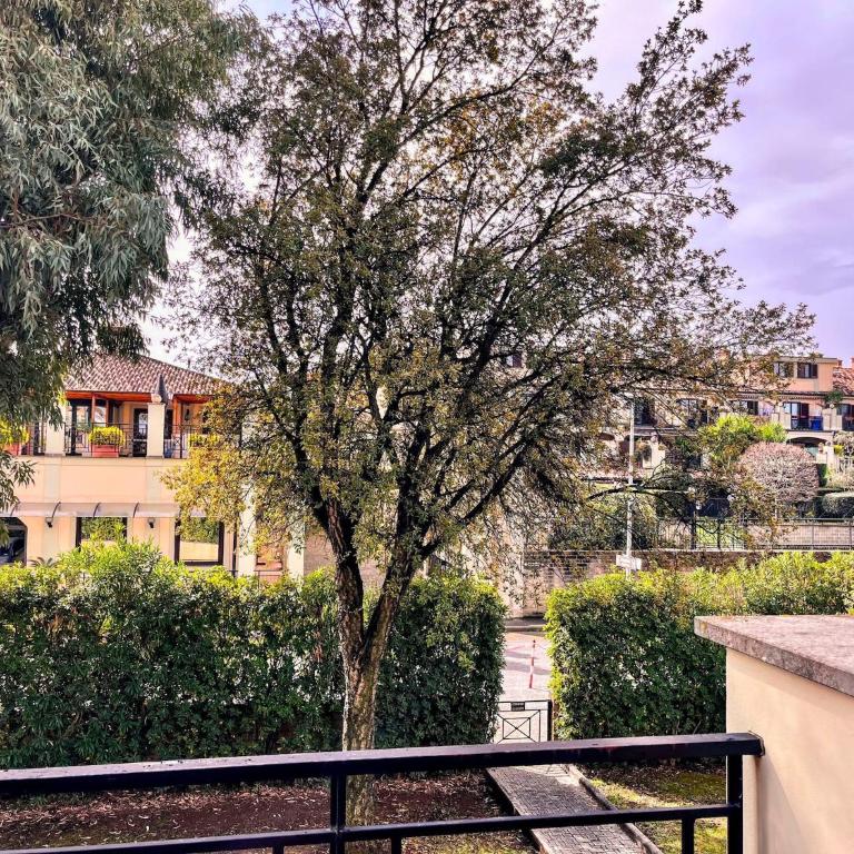 Roman Base near Marco Simone - Casa Vacanze con 3 Camere da Letto - 29