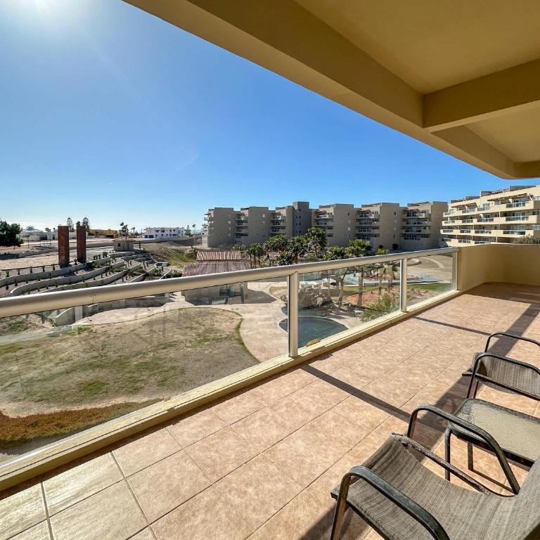 Stylish Condo Beach & Pool Access E202 - Apartamento - 14